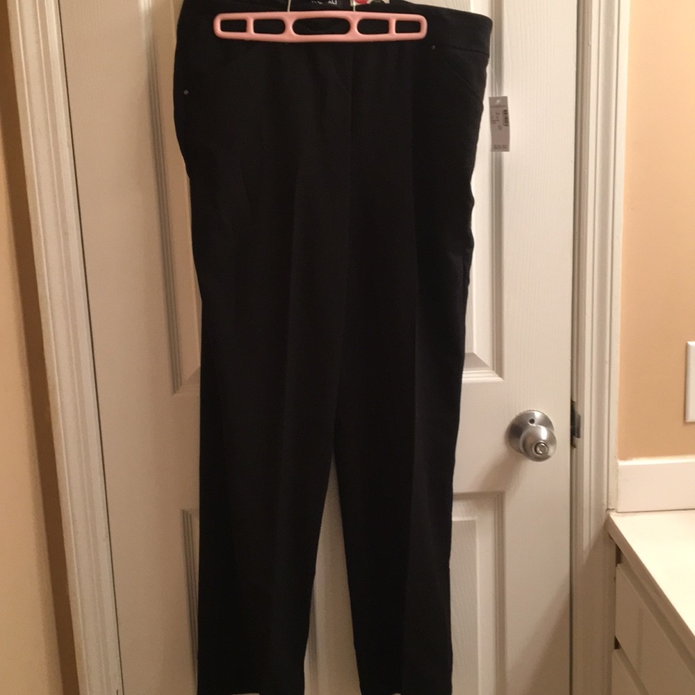 Size 12 black roz & Ali pants.